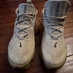 Nike Air Max Scorpion FK Flyknit
Sesame-Coconut Milk